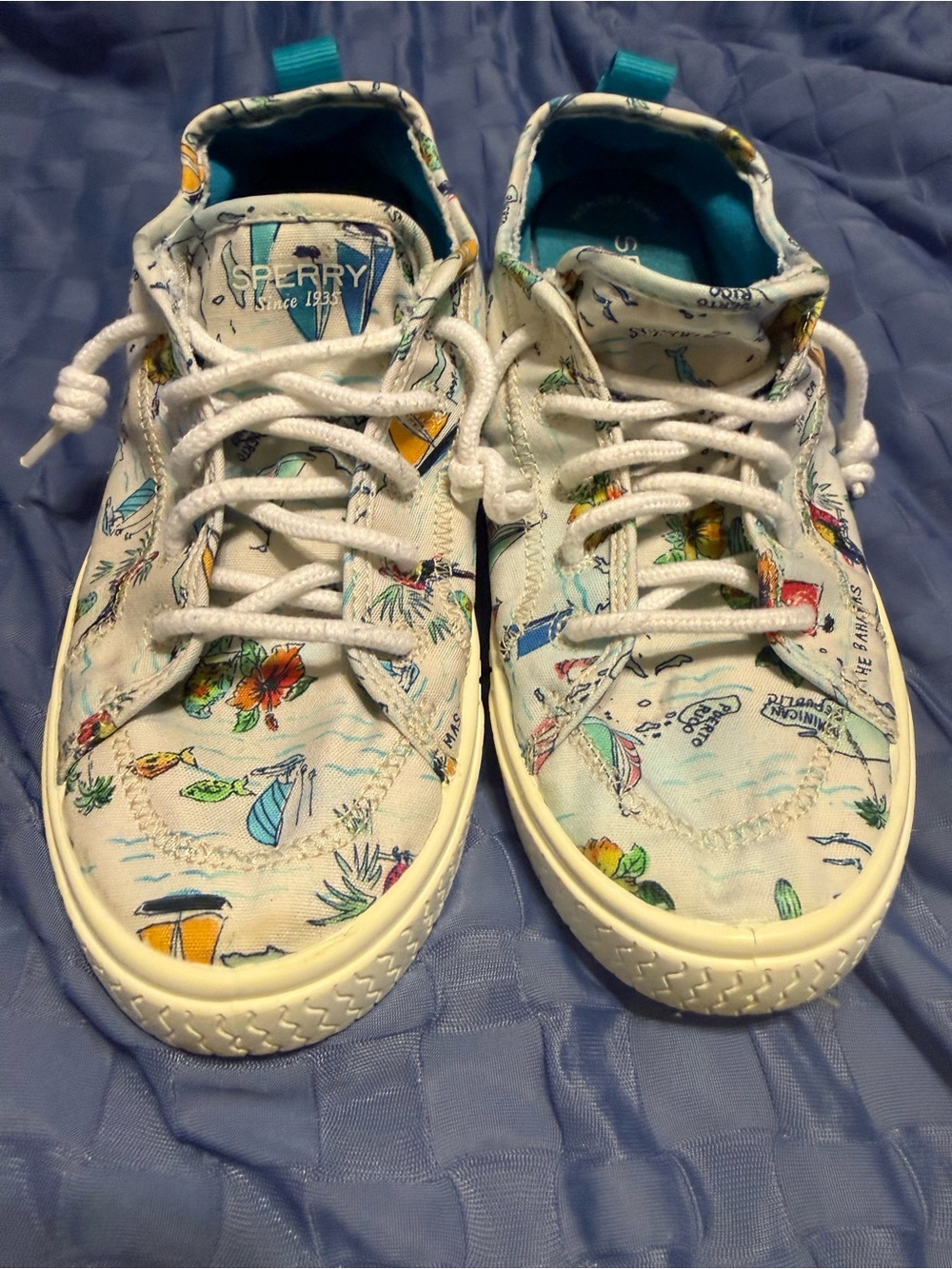 women’s size 8M Sperry